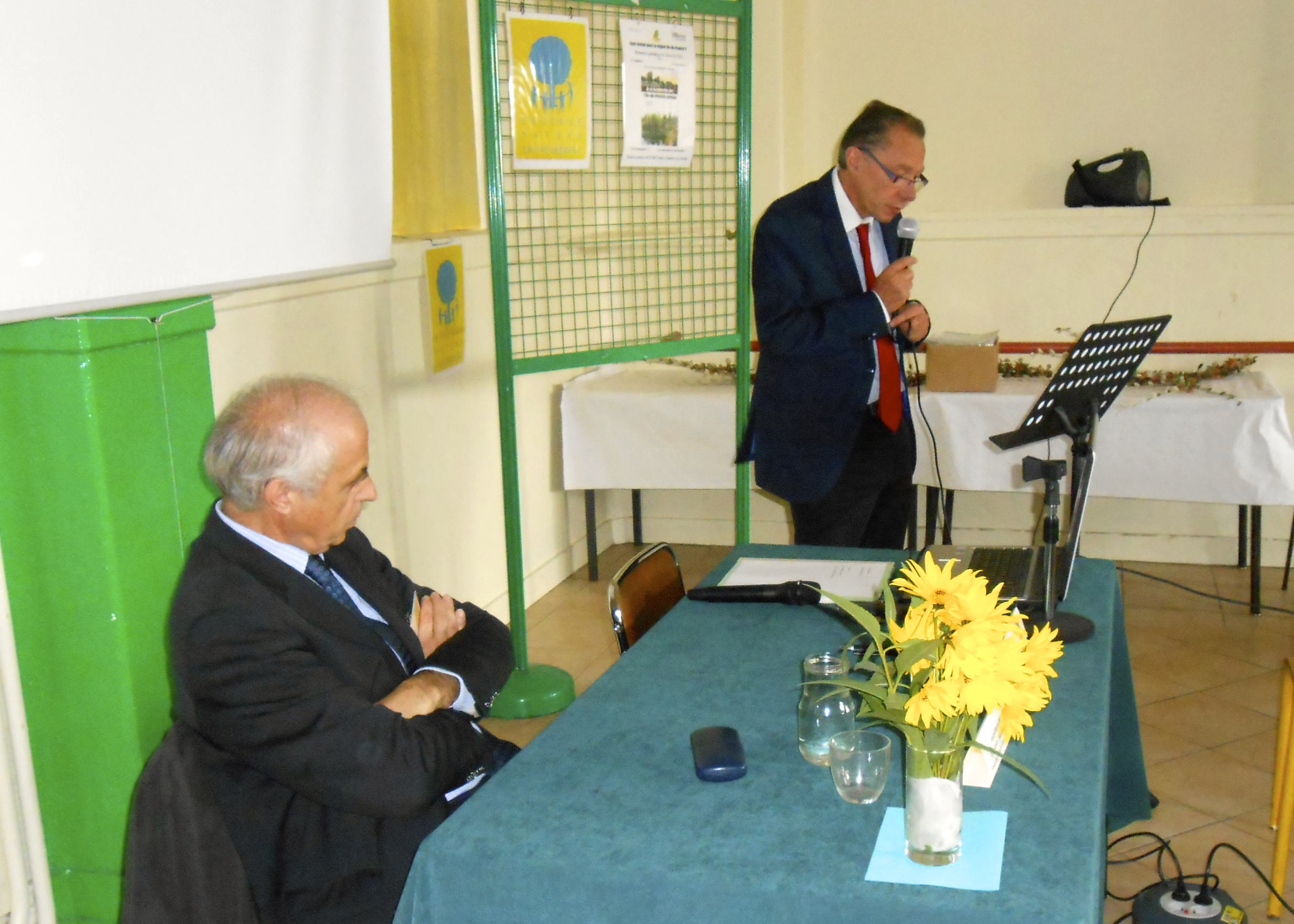 Discours de Denis MAZODIER, président d'ENE, 5 octobre 2013. DSCN1942