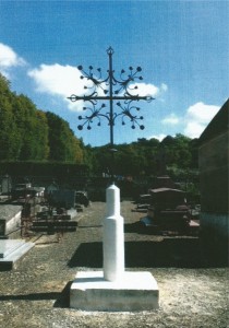 Nouvelle croix. © Racines et futur de Morigny-Champigny. CROIX MC-1