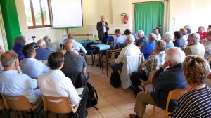 Conférence - débat "Du pétrole ou du gaz en Essonne ? A quelles conditions ?", introduction de Jean-Pierre MOULIN, président d'ENE, 4 juin 2015. © BM/CAD pour ENE. DSCN4906
